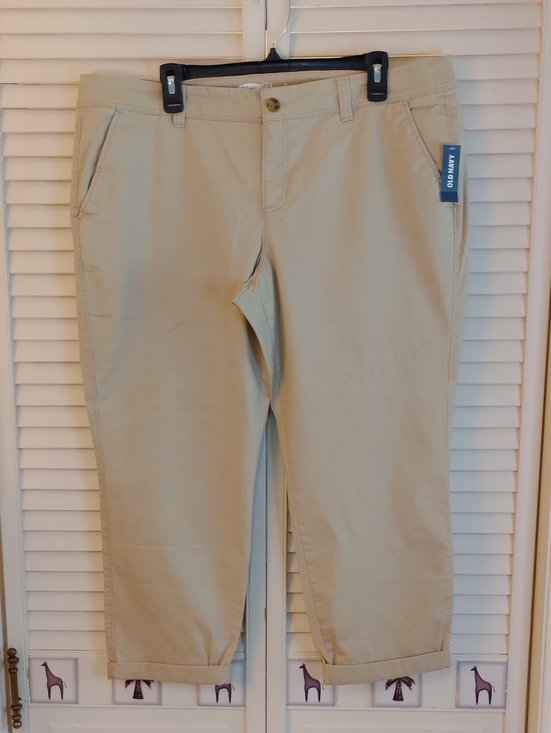 Old Navy Pants - Old Navy Khaki Cropped Chino Capris